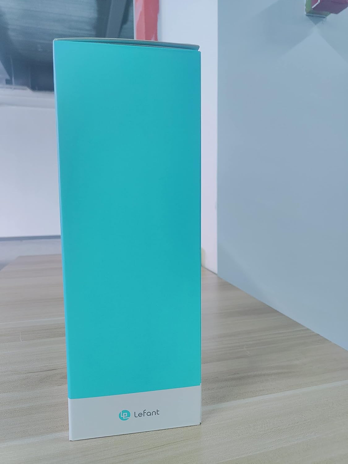Aspirateur Robot, Robot Aspirateur Autonomie Mince Silencieux, Connecté Avec Wifi/Alexa/App, 3 Modes D'Aspirations, Programmable, Idéal Pour Les Poils D'Animaux Tapis Sols Durs, M210 Blanc
