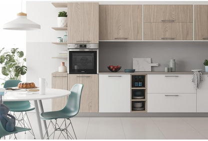 Four Électrique Encastré Indesit: Couleur Inox, Autonettoyant - IFWS 5844 JH IX