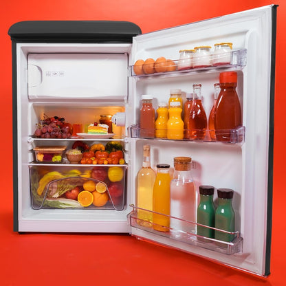 Mini Frigo Réfrigérateur Rétro Bolero Coolmarket TT Origin 110 Noir E. Mini Frigo Rétro Avec Une Capacité De 110L, Classe E, Icebox, LED Intérieur, Poignée Chromée, Plateaux En Verre