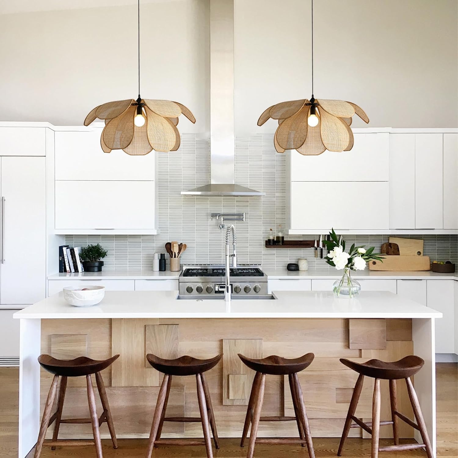 Suspension Rotin Vintage,Fleur Créative Lustre Rotin, Luminaire En Bambou Tressé Max 60W, Pour Salon Chambre Cuisine Couloir (60CM)