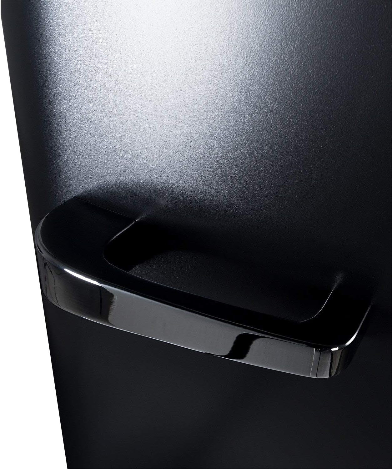 / RETRO FRIDGE 83.5 Silver/Réfrigérateur Noir Avec Poignée Argent/Pratique Et Fonctionnel, Matériaux Résistants