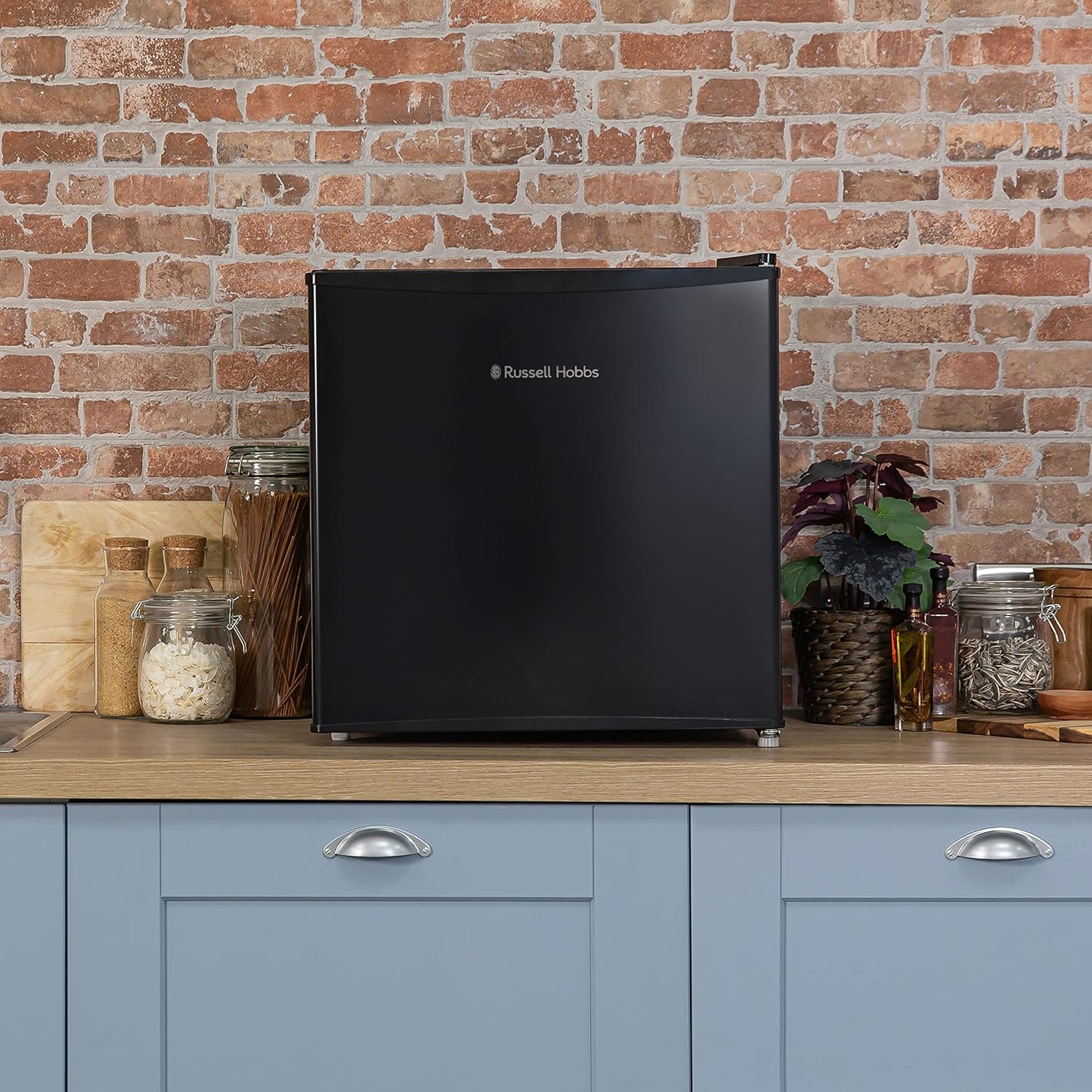 RHTTLF1B-EU Mini-Réfrigérateur En Pose Libre, 43 Litres, Classe D'Efficaciré Énergétique F - Noir