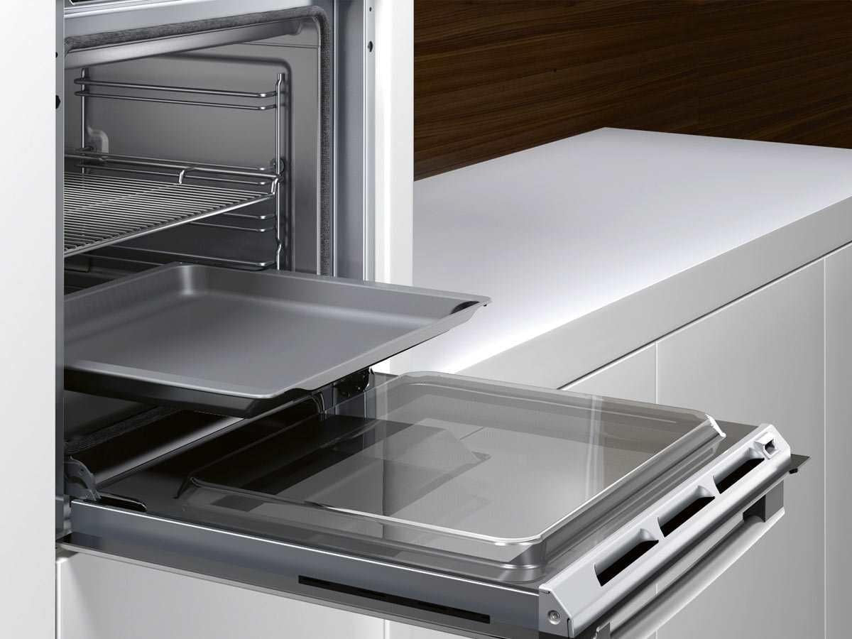 Neff B18P42 N3 63L a Électrique En Acier Inoxydable Four