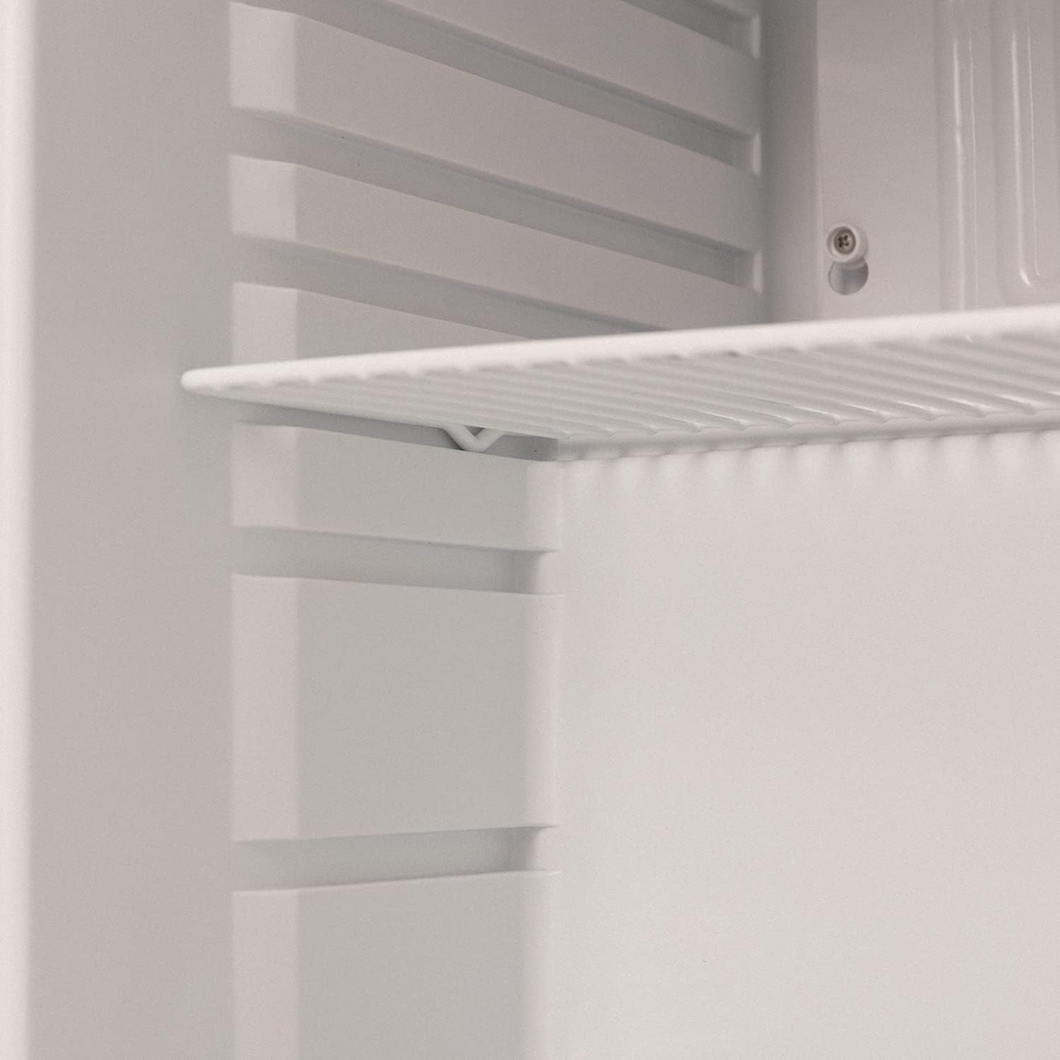 / RETRO FRIDGE 50 Silver/Réfrigérateur Vert Avec Poignée Argent/Pratique Et Fonctionnel, Matériaux Résistants