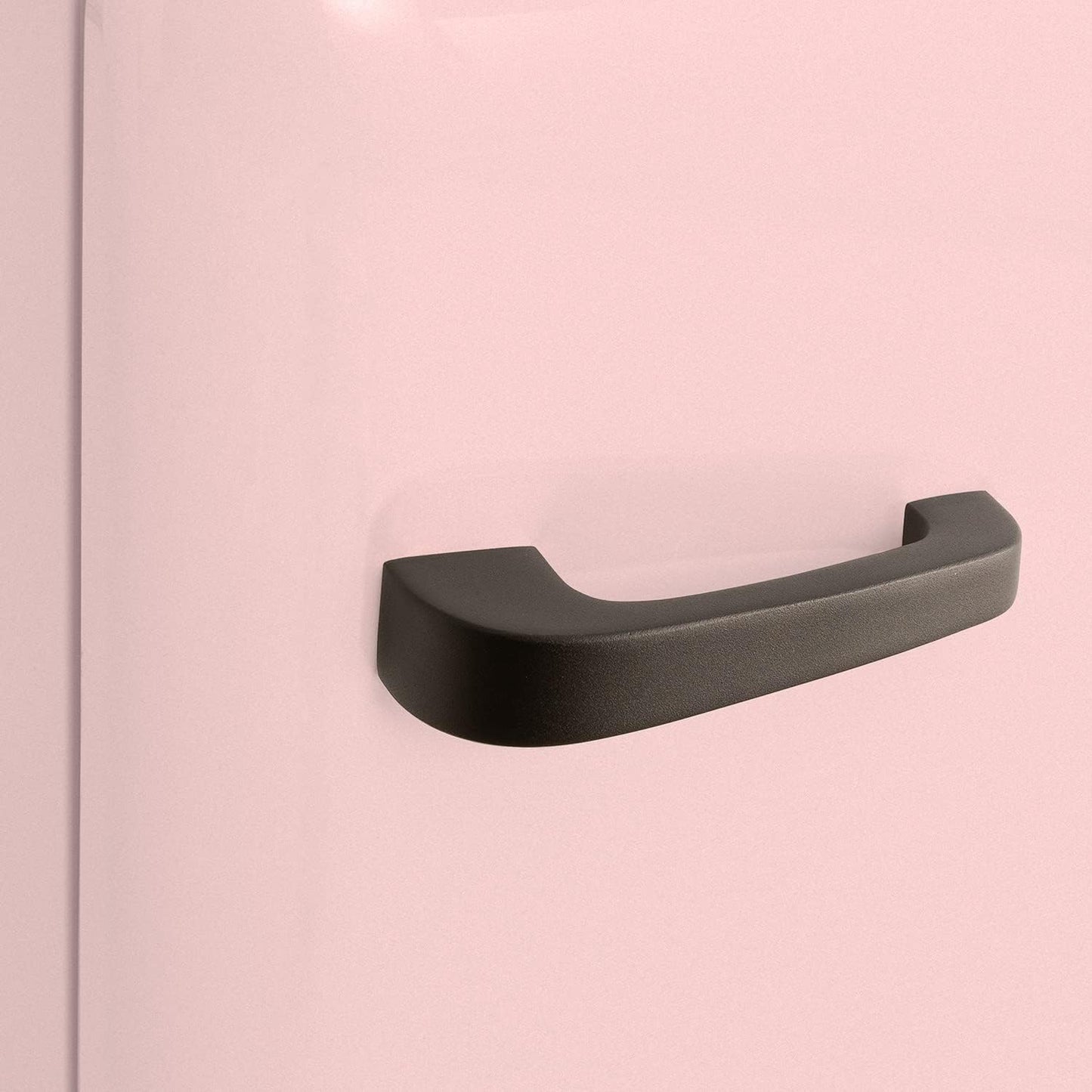 / RETRO FRIDGE 83.5 Black/Réfrigérateur Rose Avec Poignée Noire/Pratique Et Fonctionnel, Matériaux Résistants