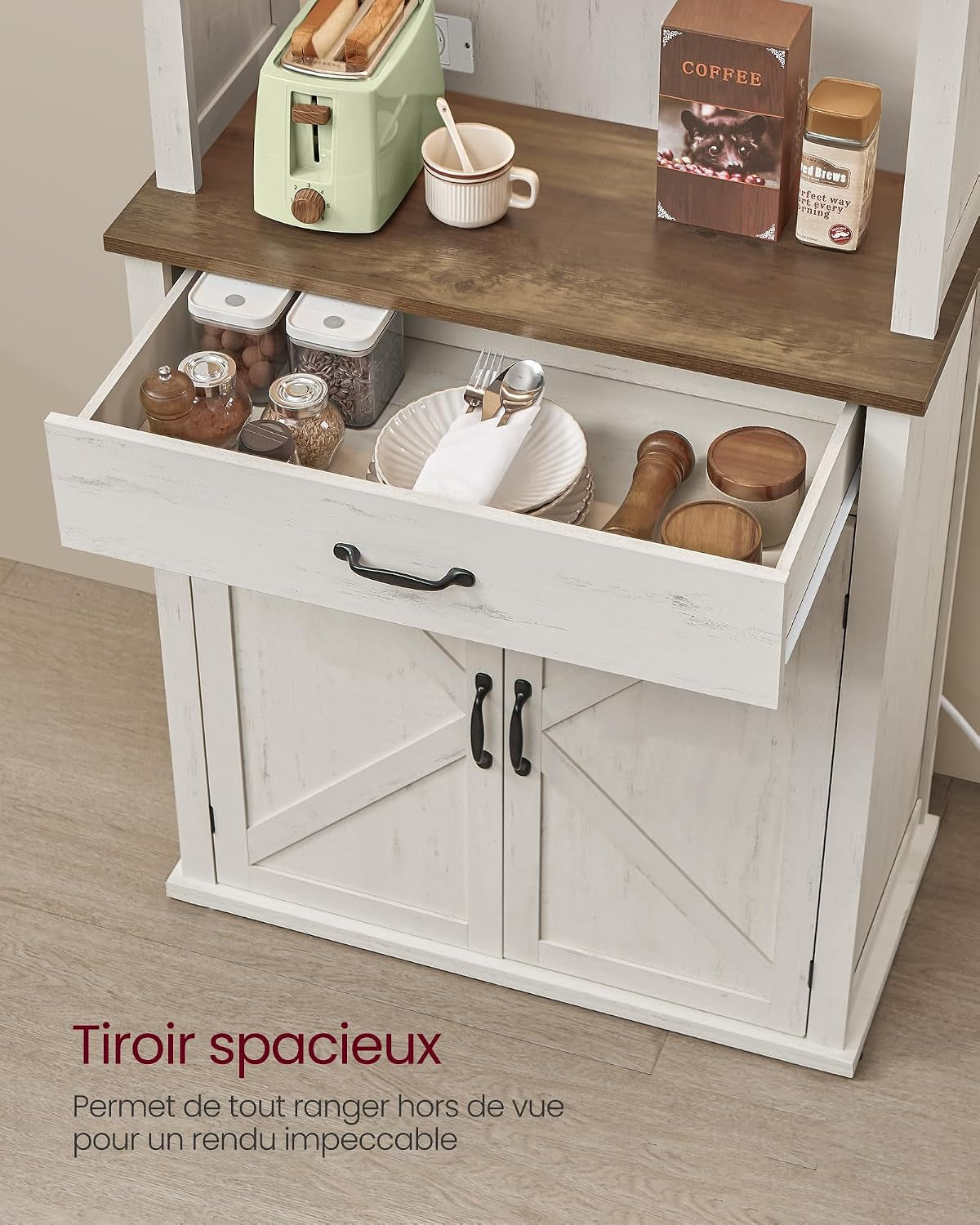 Meuble De Rangement Avec Lumières Et Chargeur, Placard De Cuisine, Avec Portes Et Tiroirs, 39,5 X 80,4 X 180,6 Cm, Étagères Réglables, Style Campagne, Blanc Rustique Et Marron Miel BBK363W22V1
