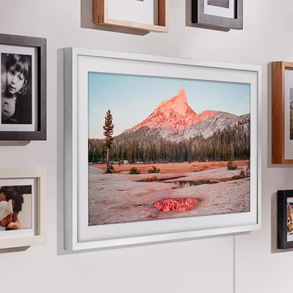 TV the Frame 2023 32 Pouces QLED TQ32LS03C, Écran Full HD Sans Reflets, Téléviseur Cadre Photo, Smart TV, Accès Art Store, Technologies OTS Lite Et Q-Symphony, Accroche Murale Et Pieds Inclus