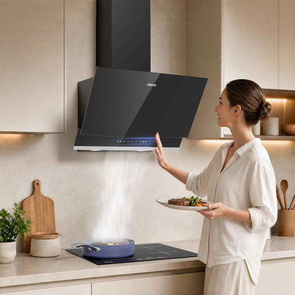 CBCB6736A Hotte Aspirante Inclinée 60 Cm A+++ 710 M³/H Gestuelle | Commande Tactile, 61 Db, Évacuation/Recyclage, Filtre Charbon CBCF003 Inclus, LED 2 Intensités, Verre Noir Facile À Nettoyer