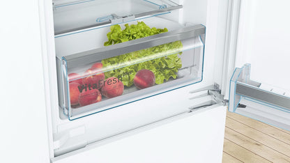 Réfrigérateurs Combinés 266L Froid Statique  55.8Cm E, KIS86AFE0