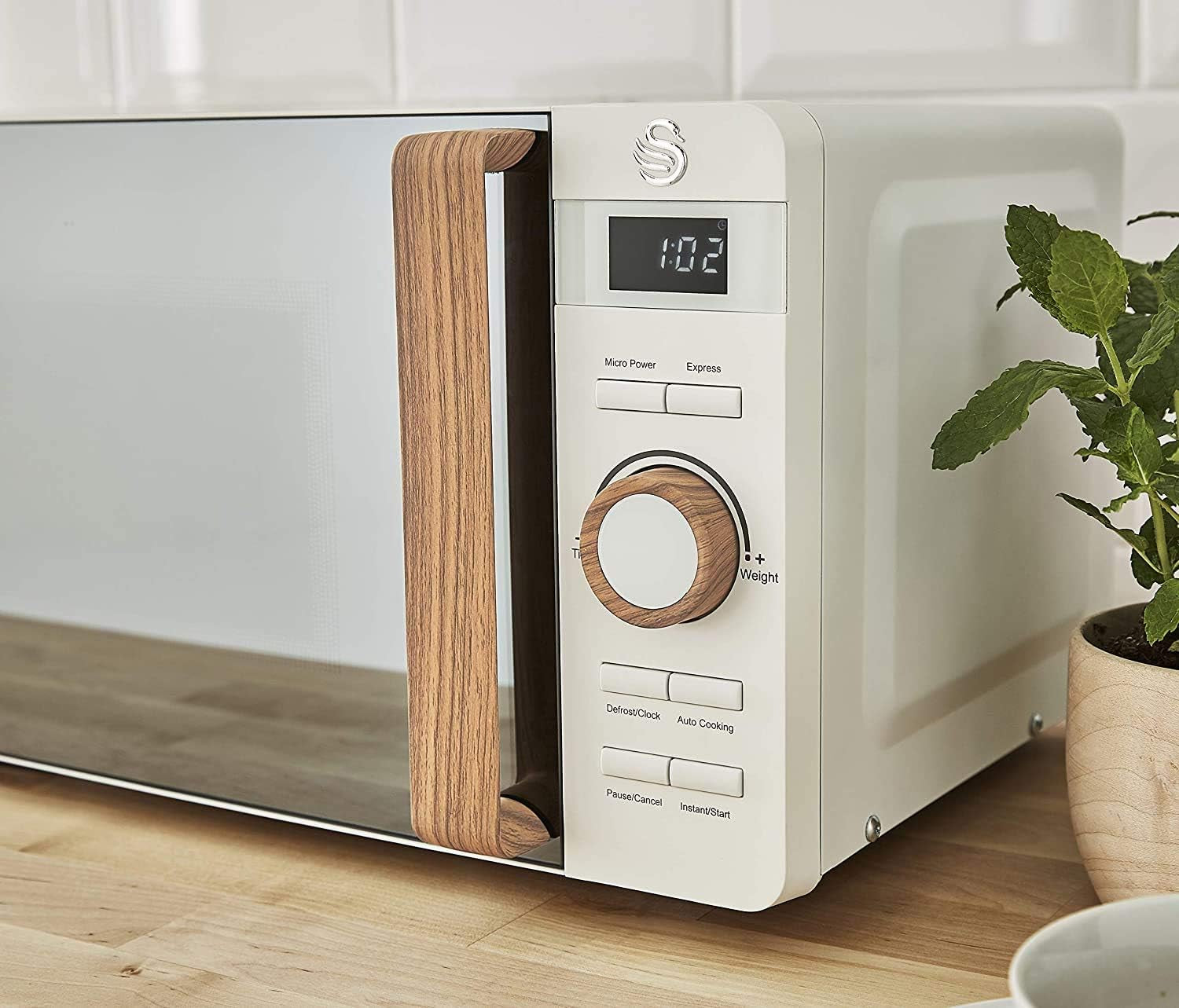Nordic Micro-Ondes Numérique 20 L, 6 Niveaux De Fonctionnement, 800 W Puissance & Nordic Bouilloire Électrique Ultra Rapide Sans Fil Design Moderne 1,7 L 2200 W Poignée Effet Bois Blanc