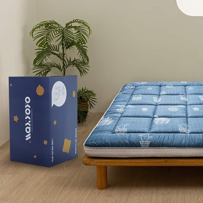 MAXYOYO Black Moon and Star Futon Mattress, Japanese Floor Mattress Quilted Bed Mattress Topper, Extra Thick Folding Sleeping Pad Breathable Floor Lounger Guest Bed for Camping Couch, Twin