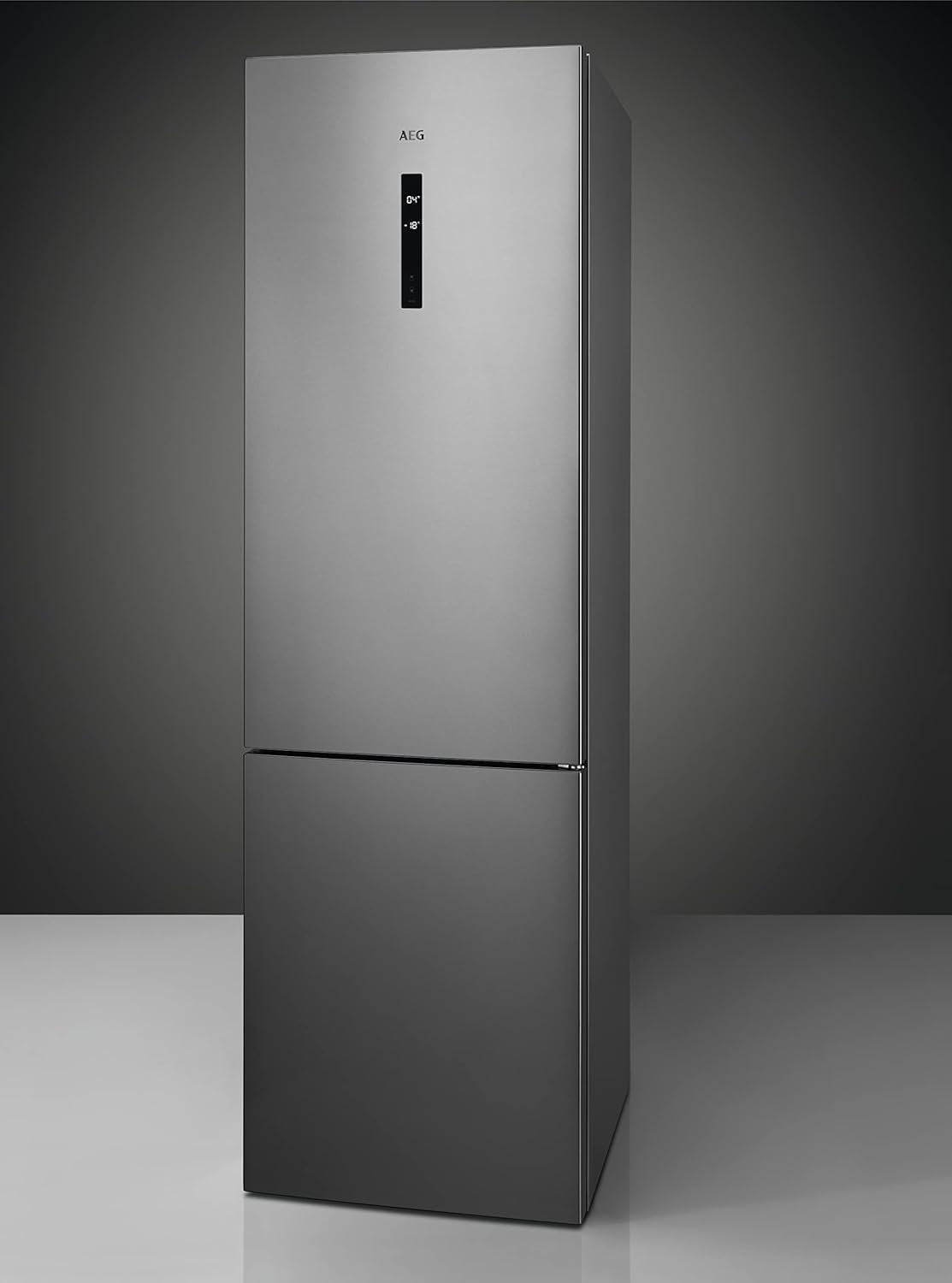 RCB736D5MB Réfrigérateur-Congélateur Autonome/Série 8000 Avec Cooling 360° / 2010 Mm/Partie Congélateur En Bas / 366 L/Nofrost/Couleur : Black Stainless Steel, Côtés Gris Foncé/D