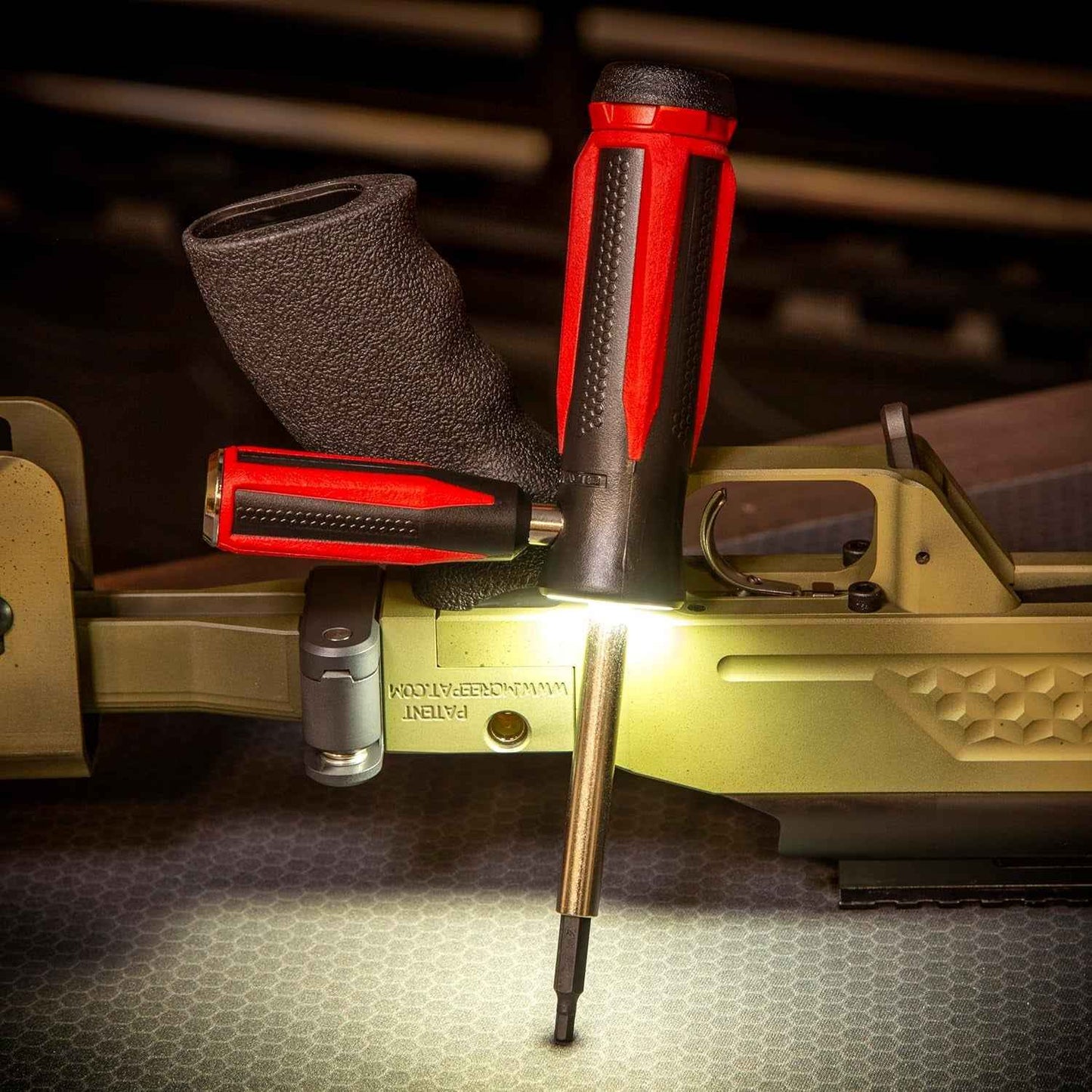 Kit D'Outils D'Artillerie : Jeu D'Embouts Gun Smith Avec Embouts Hexagonaux, Phillips Et Torx, Tournevis Magnétique De Précision Avec Tournevis LED Et Petit Tournevis, Tournevis