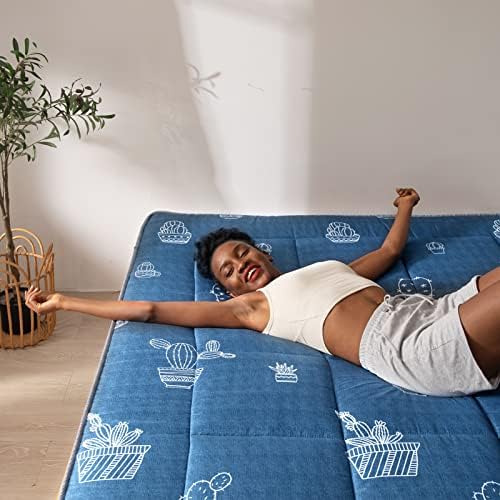 MAXYOYO Black Moon and Star Futon Mattress, Japanese Floor Mattress Quilted Bed Mattress Topper, Extra Thick Folding Sleeping Pad Breathable Floor Lounger Guest Bed for Camping Couch, Twin