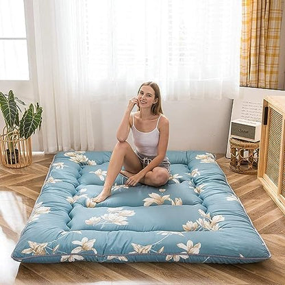 MAXYOYO Japanese Futon Mattress Floor Mattress Sleeping Pad Foldable Bed Roll Up Camping Cushion Floor Lounger Bed Couches and Sofas Couch Topper, Black Floral, Full Size
