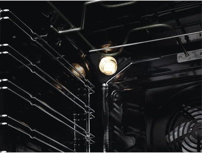 Série 700 Four À Encastrer Multifonction Pyrolytique, Capacité 72 L, EOM4P46TX, Classe A+, Fonction Airfry, Cuisson À Plusieurs Niveaux, 589 X 594 X 569 Mm, Inox Anti-Empreintes Digitales