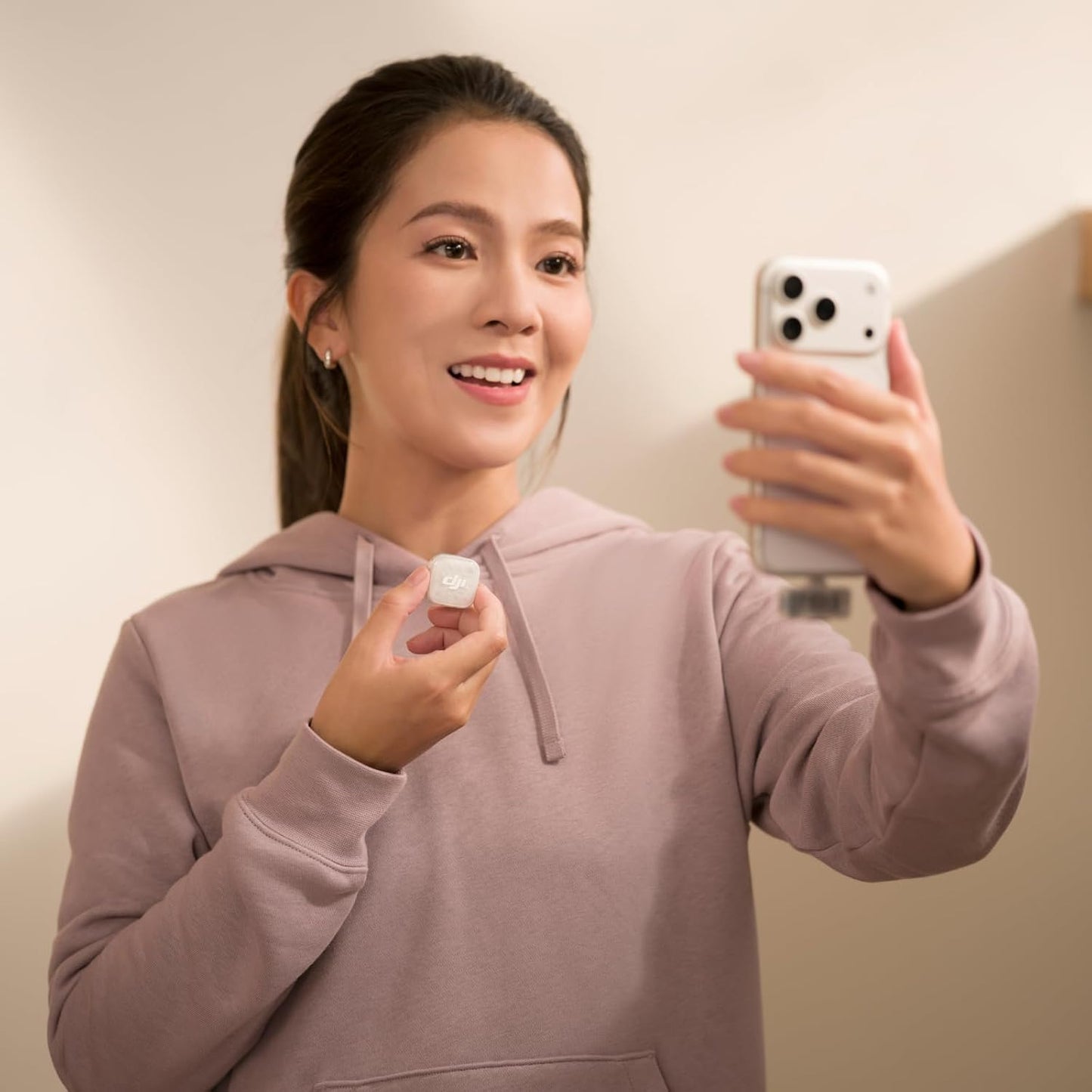 DJI Mic Mini 2S (1 TX+1 RX Mobile+Boîtier), Réduction De Bruit Par IA | Microphone Pour Iphone, Stockage Interne De 28 H, Enreg. Interne 32 Bits Flottantes, Léger Et Compact, Connexion Osmoaudio