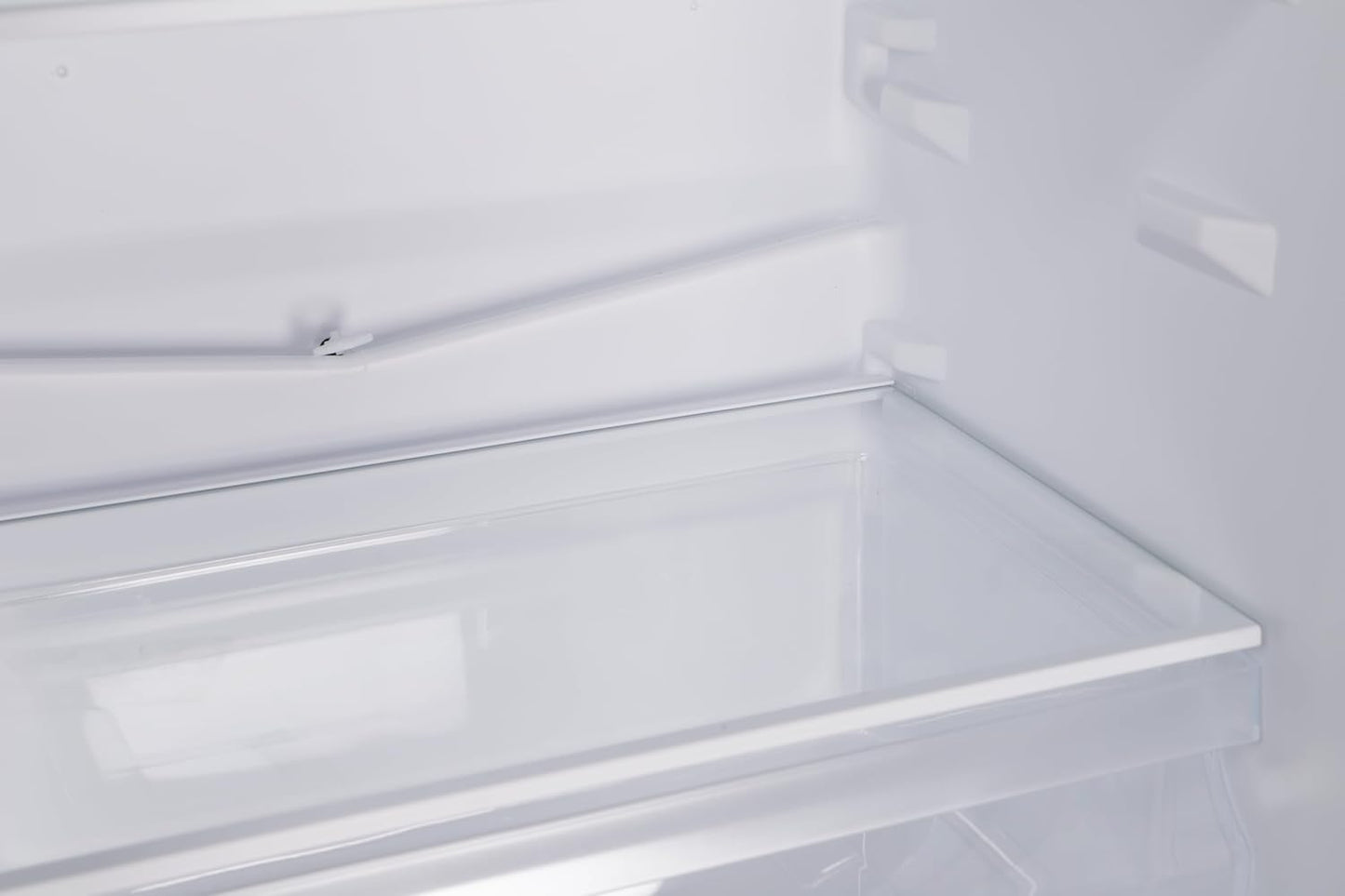 Respekta Réfrigérateur Congélateur Pose Libre / 109 L De Réfrigération / 48 L De Congélation/Avec Bac À Glaçons / KG144SI-37 / (H) 144 X (L) 47,4 X (P) 49,5 Cm / 39 Db/Argenté