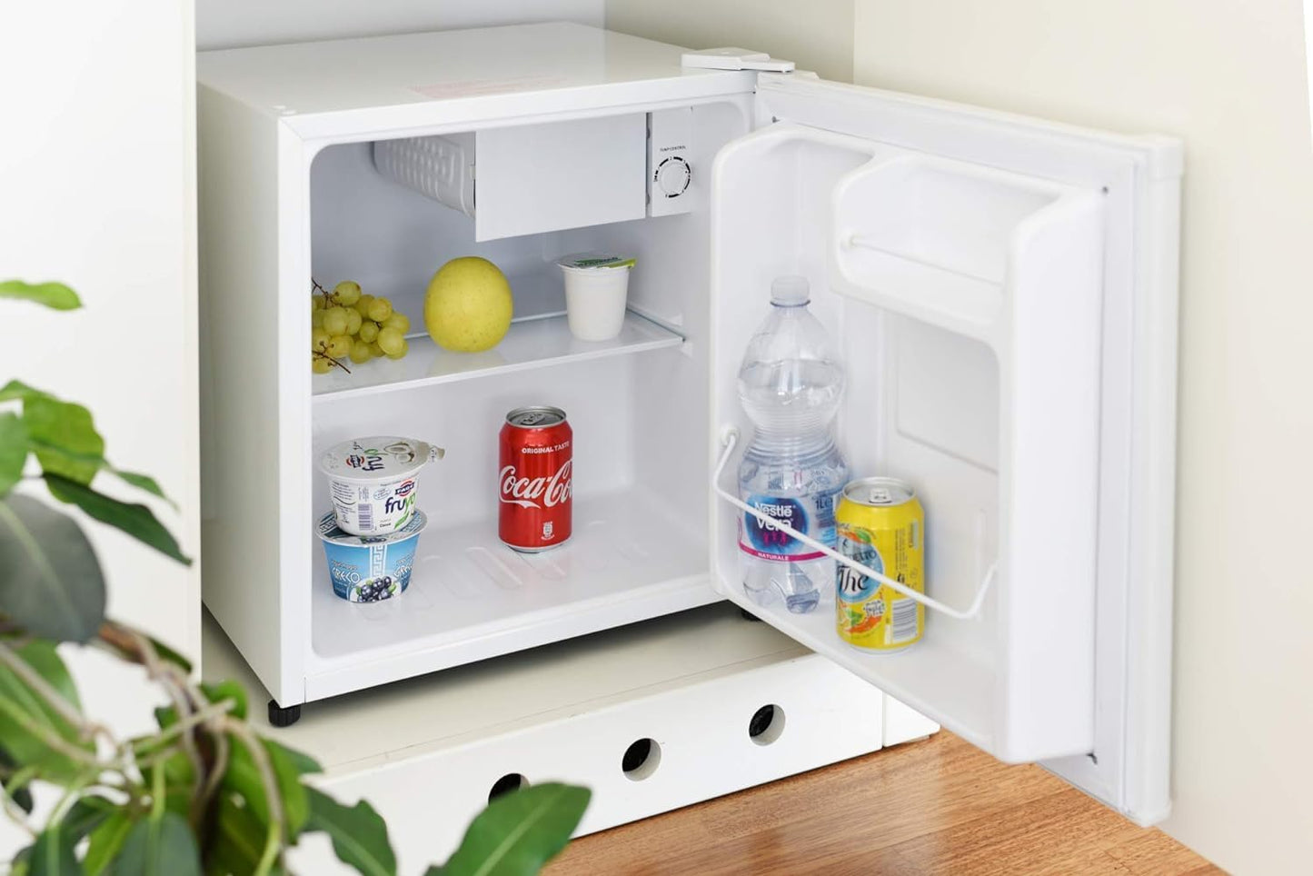 Melchioni ARTIC47LT Mini Réfrigérateur Silencieux, Congélateur Intégré, Réfrigérateur À Boissons, Compresseur Et Freezer, 47 Litres, Blanc