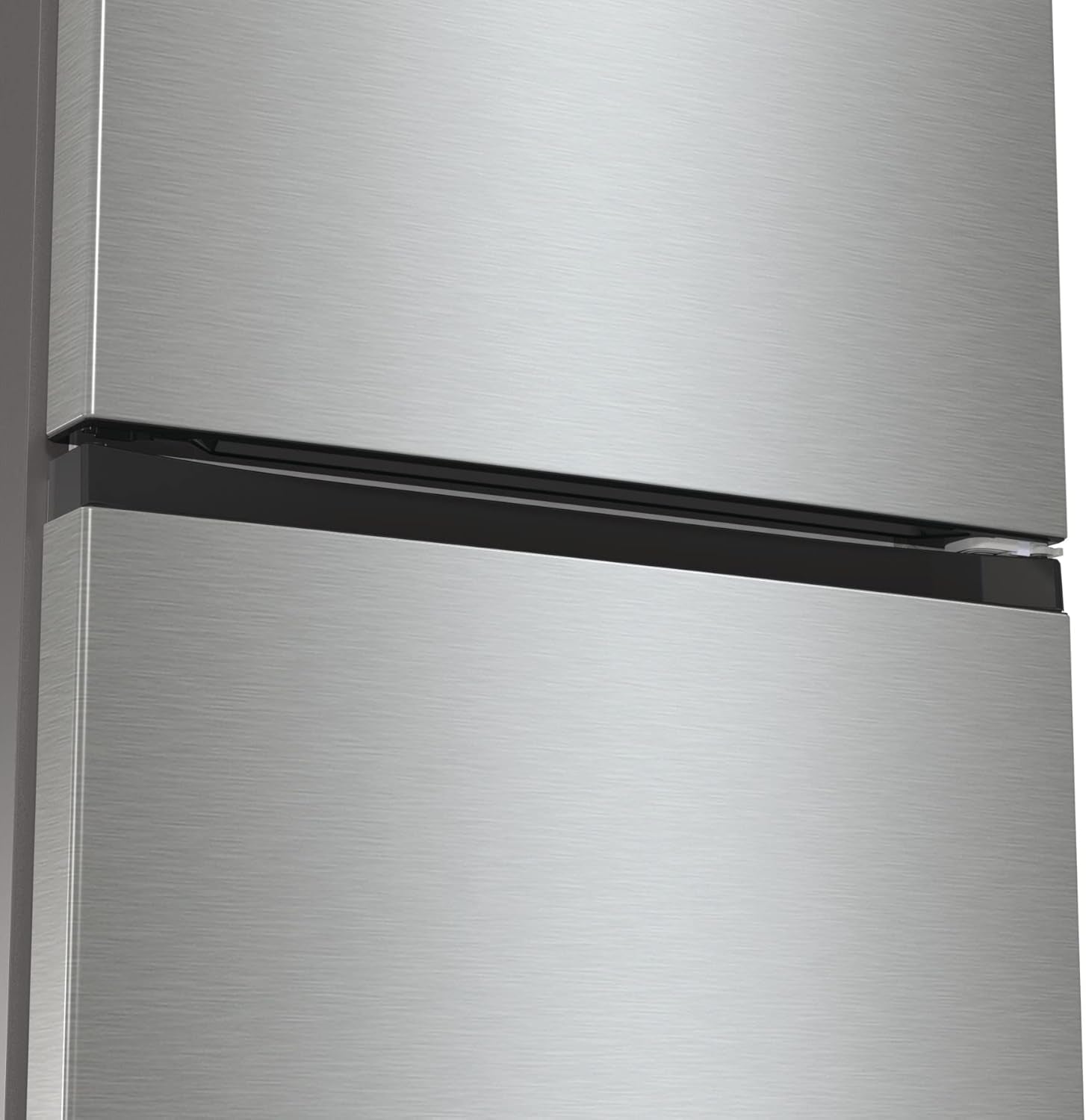 Hisense RB470N4CIC Réfrigérateur Combiné - Nofrostplus, Multiflow 360°, Crispzone, Adapttech, Fastfreeze, Écran LED, Réfrigérateur 255L, Congélateur 106L, 35 Db, 169 Kwh/An, Argent