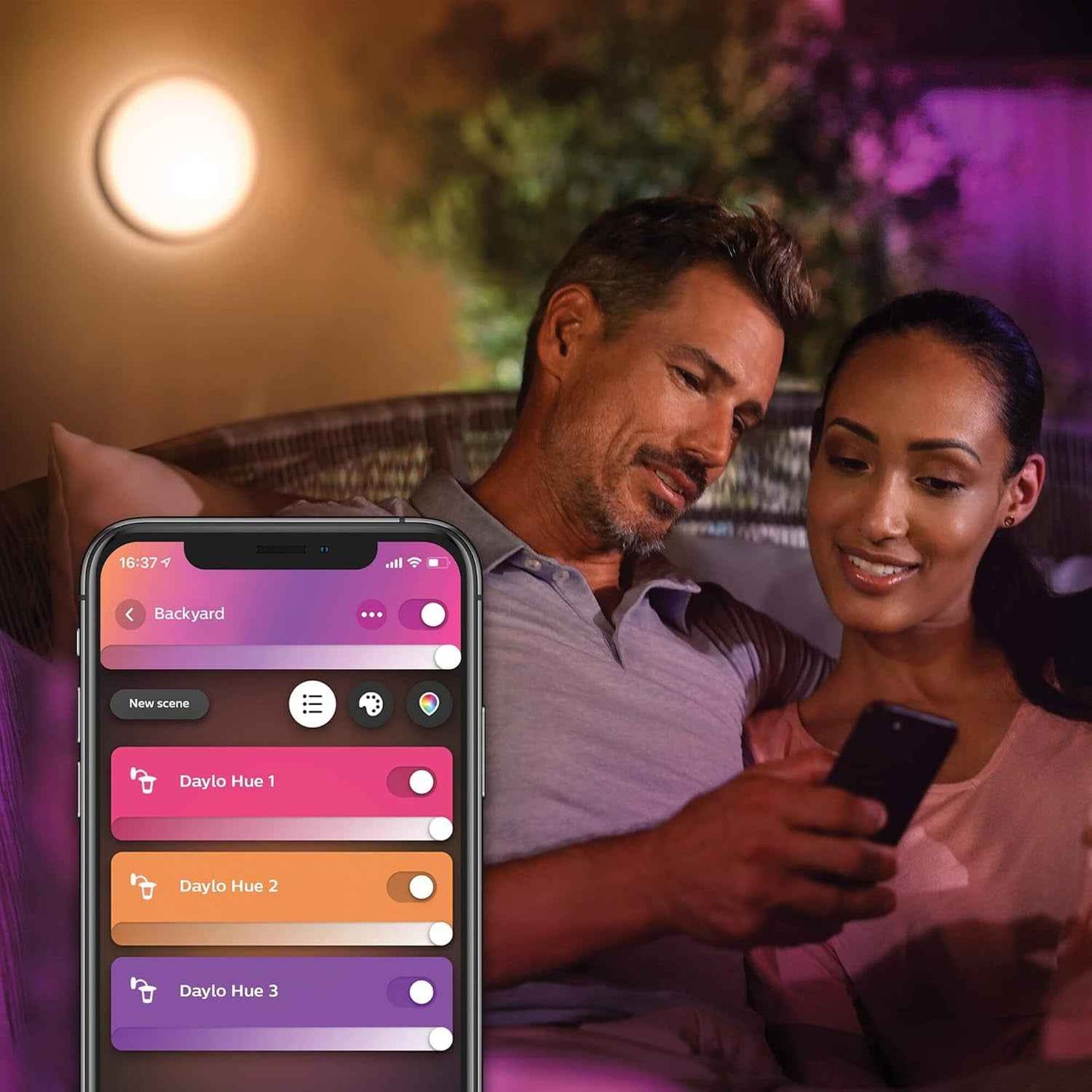 Philips Hue White Et Color Ambiance DAYLO, Applique Murale Extérieure, Noire, Fonctionne Avec Alexa, Google Assistant Et Apple Homekit