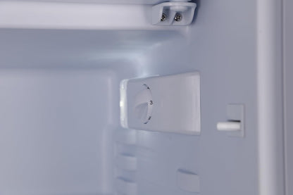 Réfrigérateur Encastrable Avec Compartiment Congélateur 3 Étoiles / 82Cm De Hauteur / 81L De Capacité Utile/Charnières De Porte Réversibles/Pieds Réglables / KSU50-11
