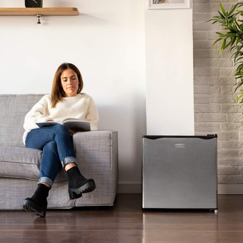 Minibar Grandcooler 20000 Silentcompress Black. Capacité De 46 Litres, Avec Compresseur, Température Réglable, Efficacité Énergétique F