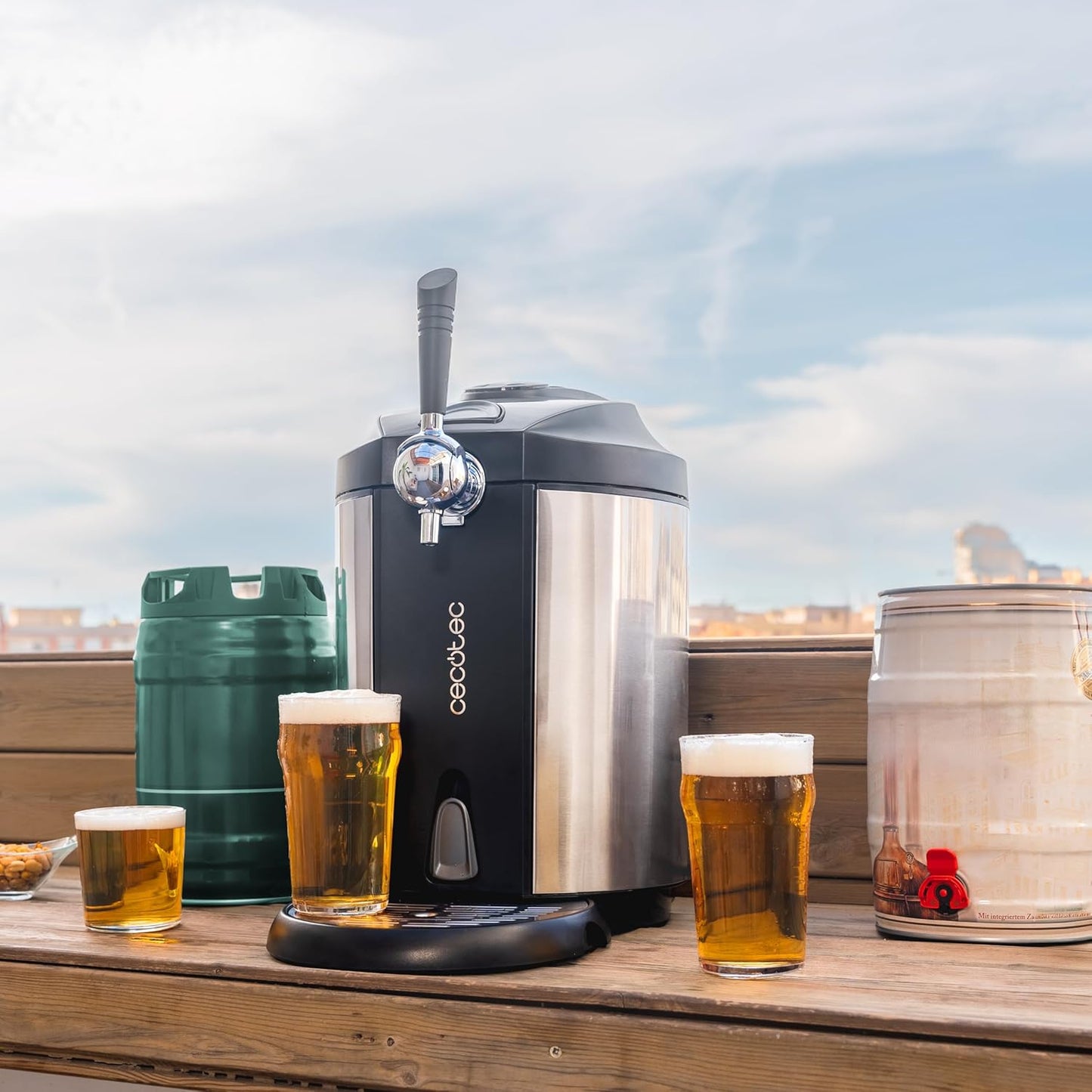 Cecotec BeerFlow Steel 5000 Beer Machine, 65W Adjustable Temperature 2-12°C, Compatible with 5L Pressurised and Non-Pressurised Barrels with Stainless Steel Finish and Non-Slip Feet