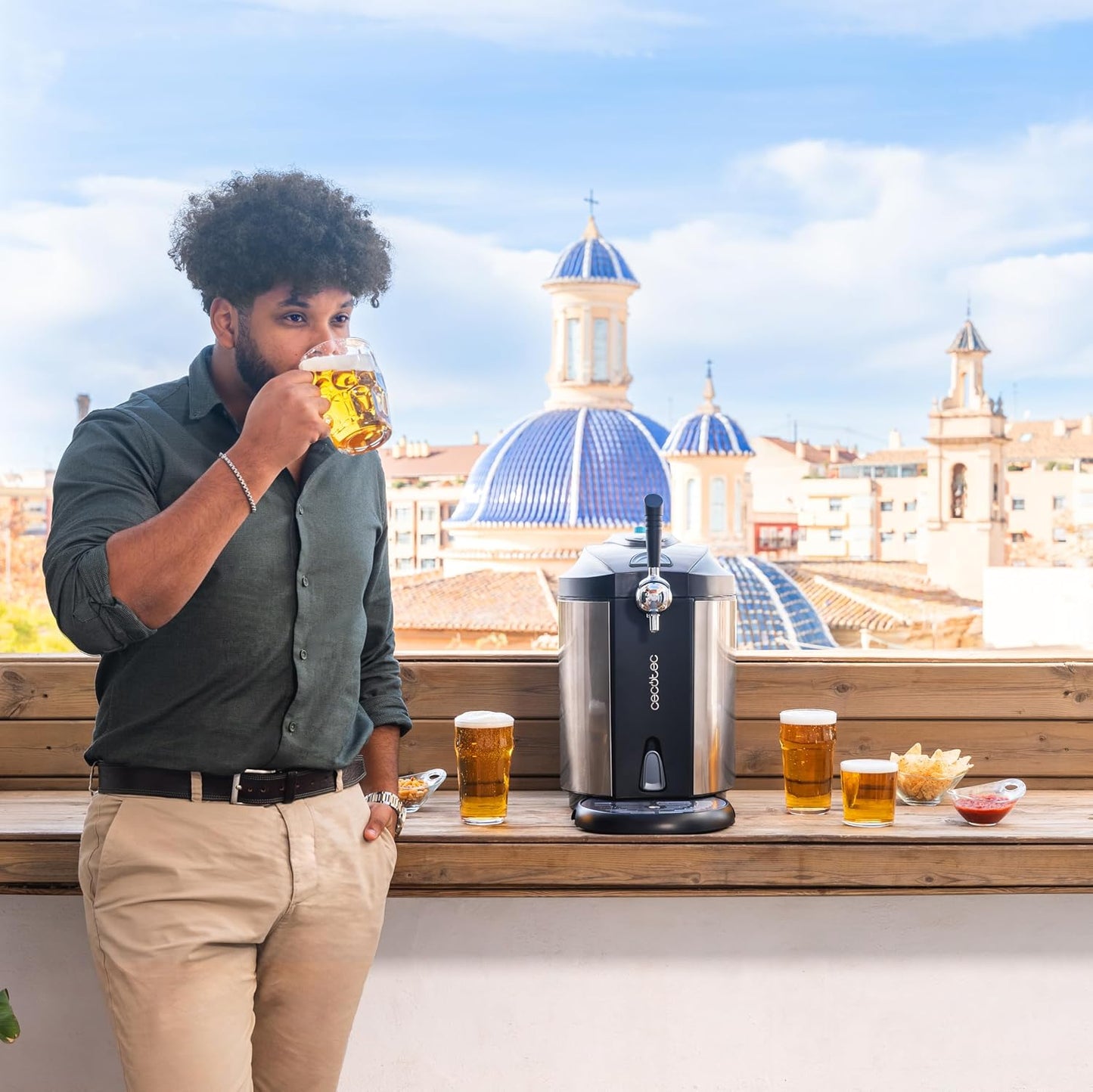 Cecotec BeerFlow Steel 5000 Beer Machine, 65W Adjustable Temperature 2-12°C, Compatible with 5L Pressurised and Non-Pressurised Barrels with Stainless Steel Finish and Non-Slip Feet