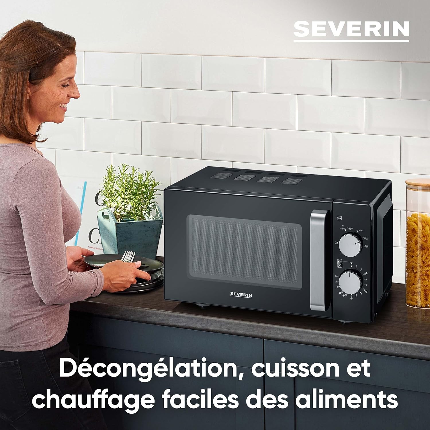 SEVERIN Microwave Oven, 20 L, with Ceramic Flat Bottom, up to 800 W, 6 Power Levels, Black, MW7761
