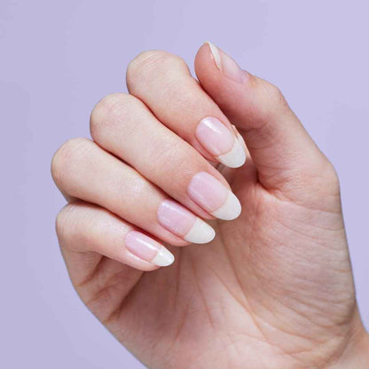 OPI Natural Nail Strengthener – Base Coat Et Soin Fortifiant Enrichi En Vitamines a & E – Pour Ongles Mous Et Cassants – Flacon 15 Ml