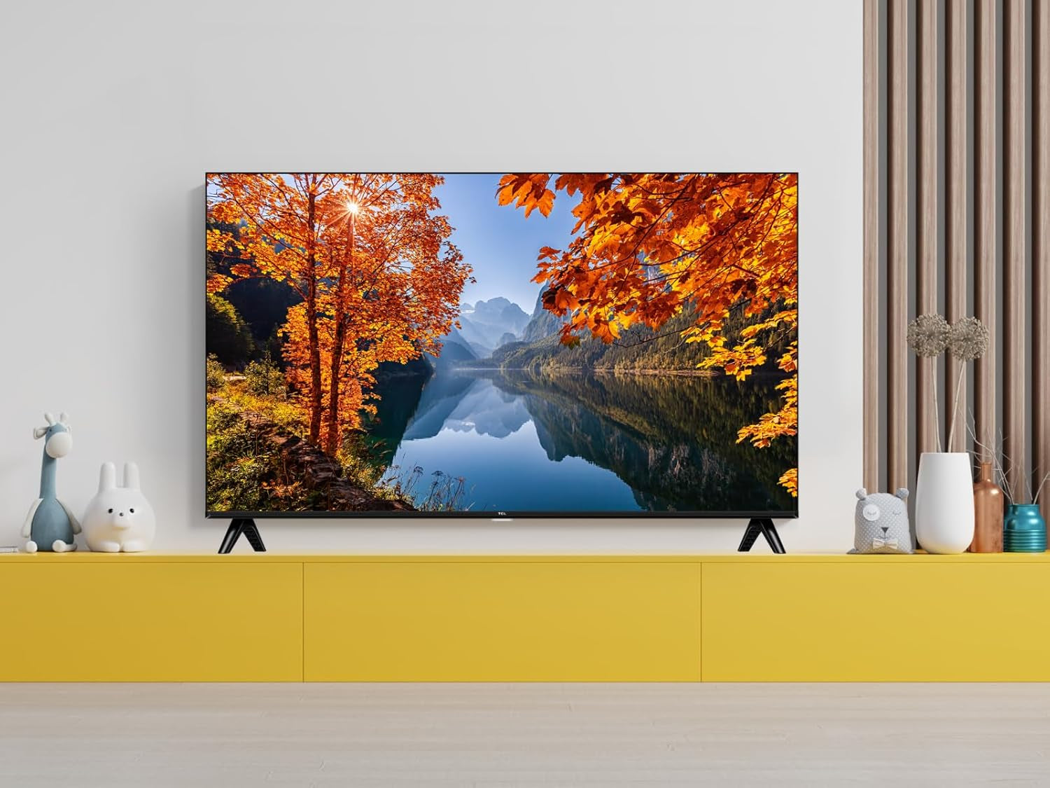 TCL 40V5C – TV QLED Direct LED Smart Full HD 40" Avec Android TV​ & HDR - Compatible Avec Google Cast & Google Home, Design Mince