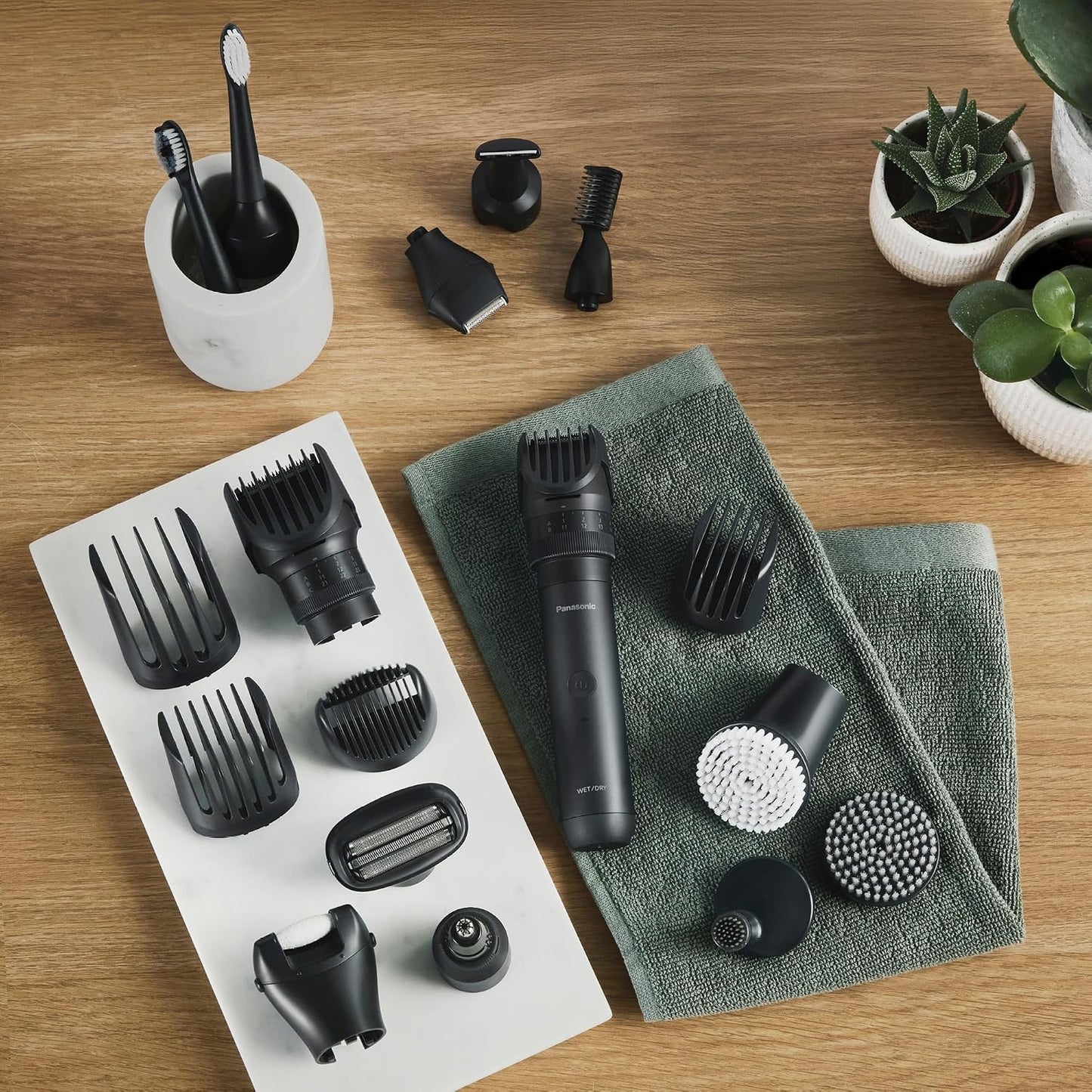 MULTISHAPE Système Modulaire De Soins Corps, Cheveux Et Visage - ER-CBL1 : Unité Principale Étanche Avec Batterie Rechargeable Li-Ion