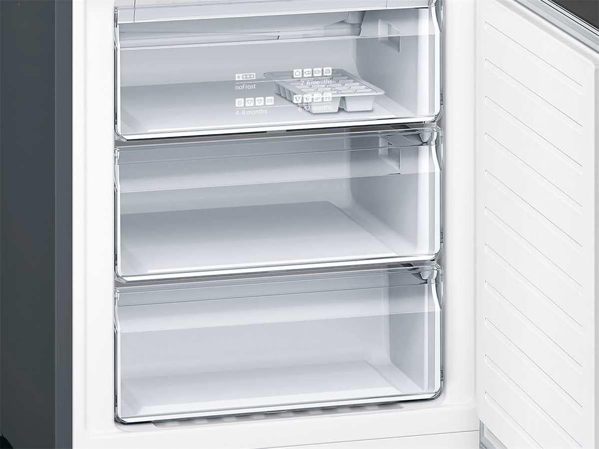 Iq300 KG49NXXEA Réfrigérateur-Congélateur Autoportante 438 L E Noir, Acier Inoxydable