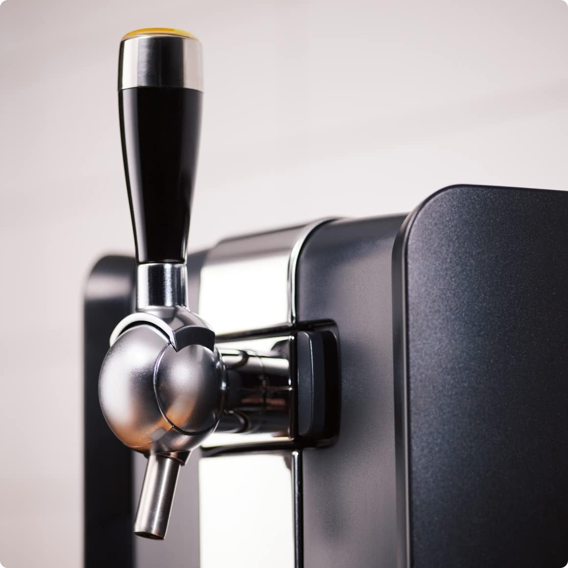 – Pack Tireuse À Bière + 1 Fût Leffe Blonde 6L – Machine Pression À Domicile – Refroidissement À 3°C – 30 Jours Fraîcheur – Écran LED Température – Idée Cadeau Amateur Bière