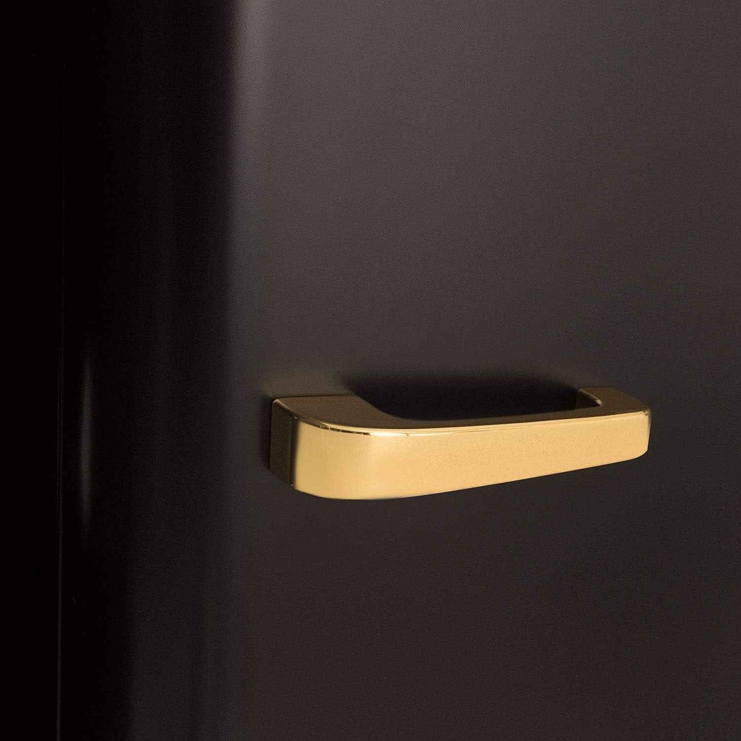/ RETRO FRIDGE 150 Gold/Réfrigérateur Noir Avec Poignée Dorée Et Congélateur 281L / 102W, Faible Consommation, 150 Cm, 3 Étagères, Régulateur De Température, 60X60X150 Cm