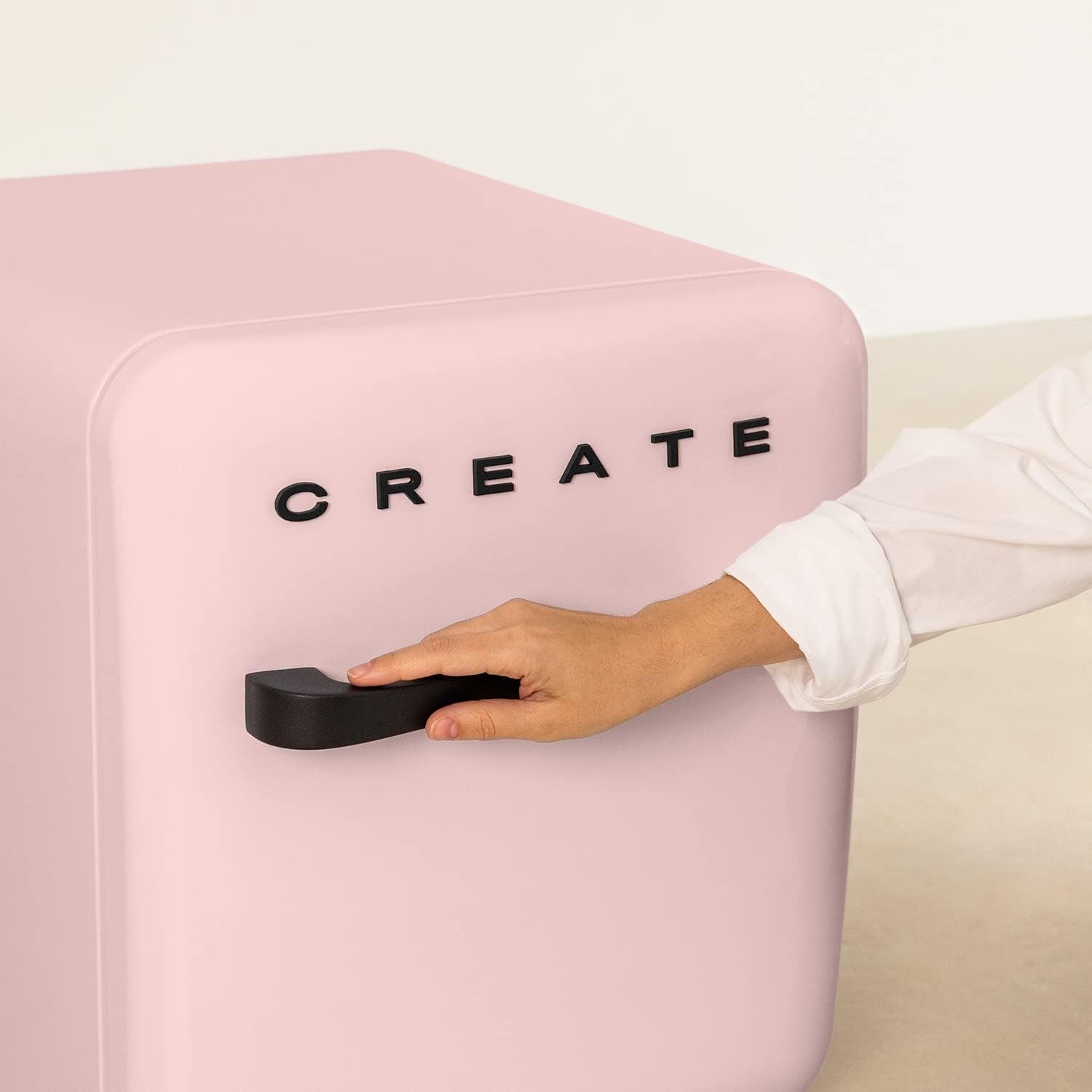 / RETRO FRIDGE 50 Black/Réfrigérateur Rose Avec Poignée Noir/Pratique Et Fonctionnel, Matériaux Résistants