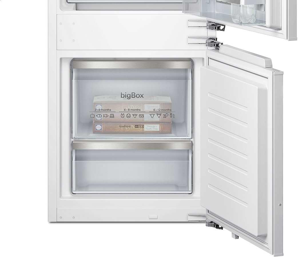 KI77SAD40 Iq500 Réfrigérateur/A+++ / 157,8 Cm De Hauteur / 140 Kwh/An/Réfrigérateur 164 L/Congélateur 61 L/Boîte Hydrofresh Avec Régulation De L'Humidité/Charnière Plate