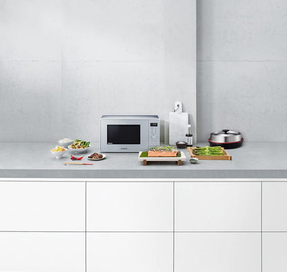 NN-GD36HMSUG | Four Micro-Ondes Gril 2 En 1, 23 L, Technologie Inverter, Gril Quartz 1000 W, Micro-Ondes 1000 W, Moule Vapeur, 17 Programmes, Plateau Tournant 28,5 Cm, Argent – Version FR