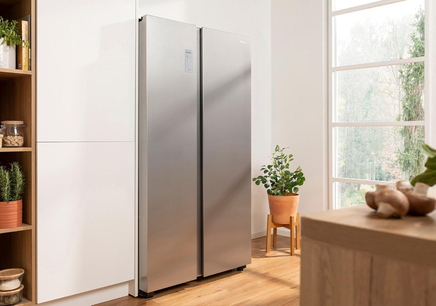 Hisense RS711N4ACE Frigo Américain a Encastrer/À Poser Acier Inoxydable 550 L A+