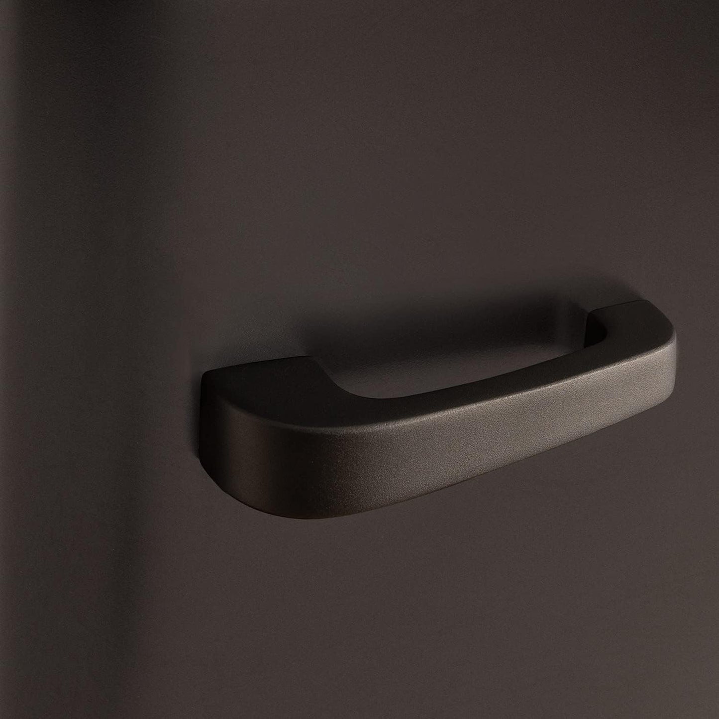 / RETRO FRIDGE 50 Black/Réfrigérateur Noir Avec Poignée Noir/Pratique Et Fonctionnel, Matériaux Résistants