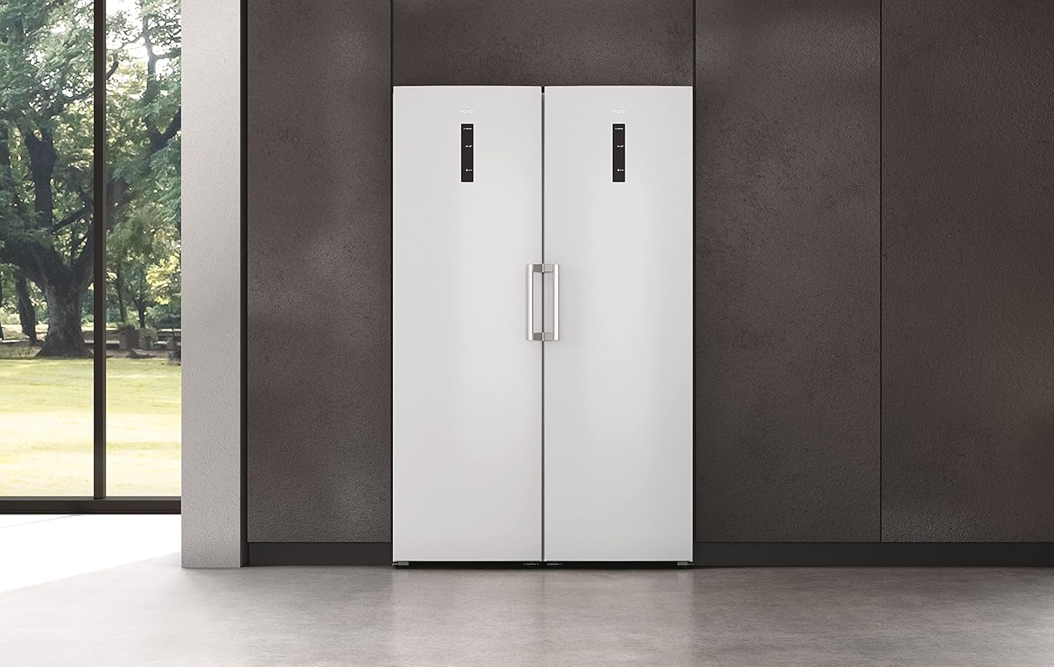 H3R-330WNA Réfrigérateur/Efficacité Énergétique : Classe A/Compresseur Inverter/Tri Zone/Volume Utile 330 L/No Frost/Commande Électronique/Blanc