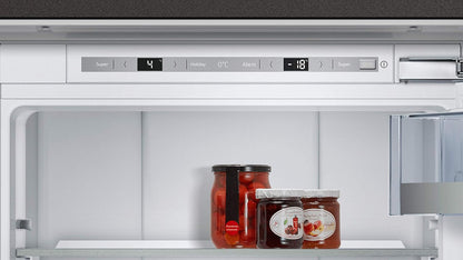 Neff KI8878FE0 Réfrigérateur-Congélateur Intégré (Placement) 237 L E Blanc
