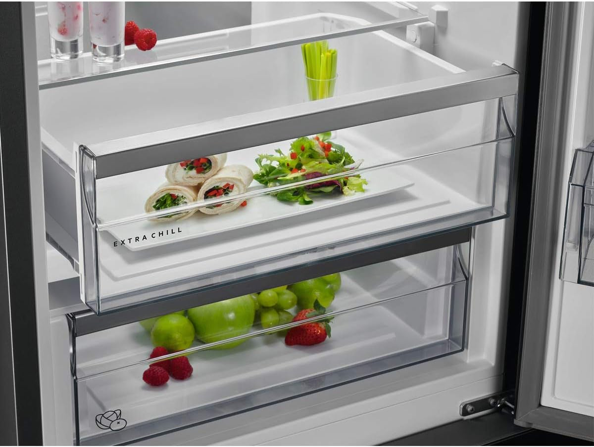 RCB736D5MX Réfrigérateur Combi 2,01 M, Dclass A+++, Customflex Cooling 360° Multiflow Twintech, Écran LED, Tiroir Extrachill, Poignée Intégrée, Lumières LED, Inox