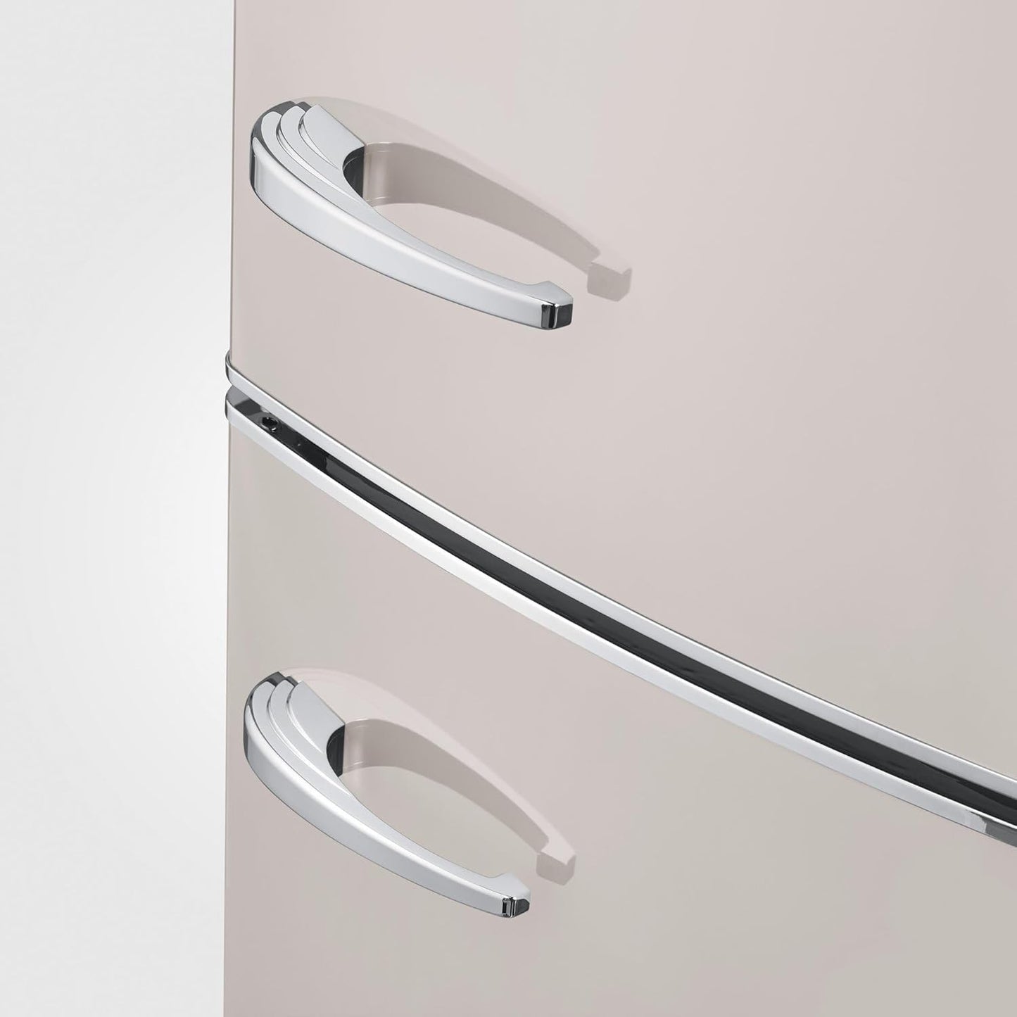 Réfrigérateur Congélateur Combiné Total Nofrost, Pose Libre, Largeur 60 Cm, 315 L, Classe E, Veggibox Inclus, Rétro, Crème, RKG 8999