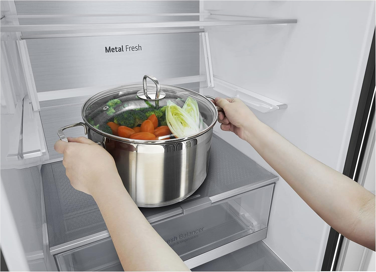 Electronics GBB72MCVBN Réfrigérateur-Congélateur - Capacité Utile : 384 L - Classe D'Efficacité Énergétique - Noir Mat - 203 Cm - Compresseur Linéaire Inverseur - Noir Mat Métallisé