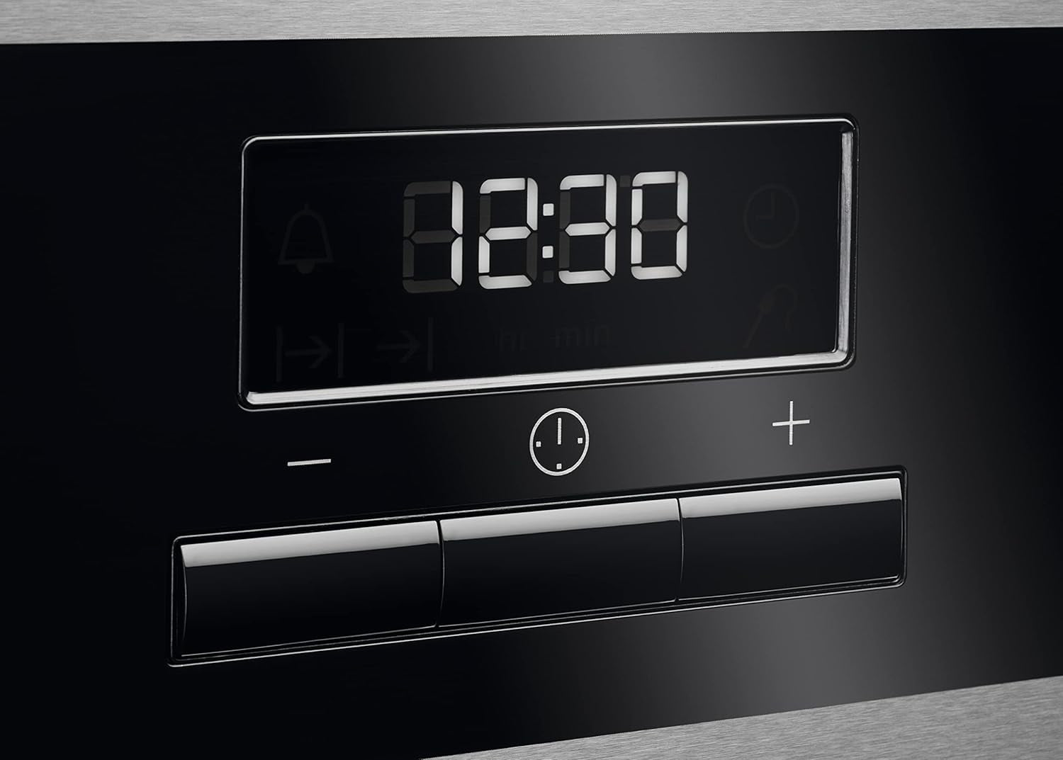 BES331111M Four Multifonction Avec Fonction Nettoyage Aquaclean, 9 Fonctions, Cuisson Uniforme, Ventilateur XXL, Horloge Électronique + Commandes, Anti-Traces De Doigts, Plateau XXL, Inox, Classe