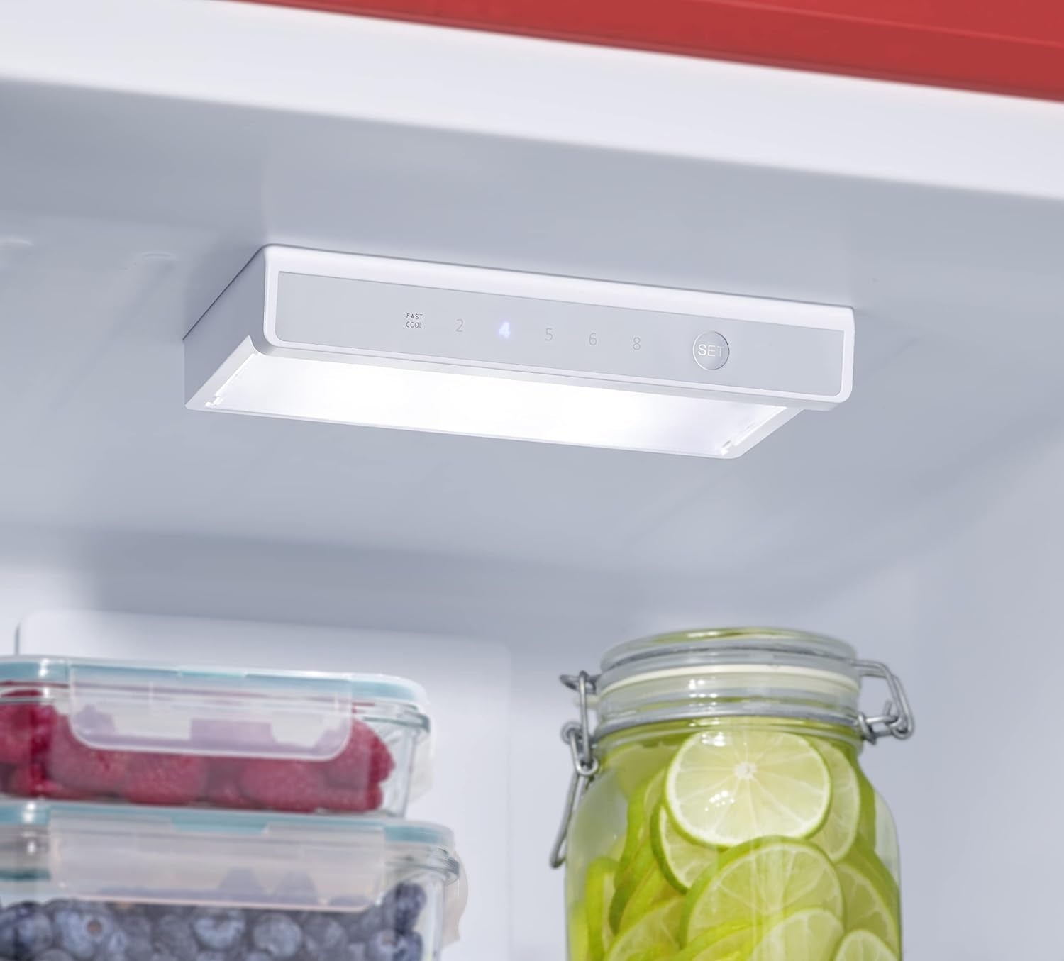 Réfrigérateur Congélateur Combiné Total Nofrost, Pose Libre, Largeur 54Cm, 250 L, Classe E, Veggibox Incluse, Rétro, Rouge, RKG 8927