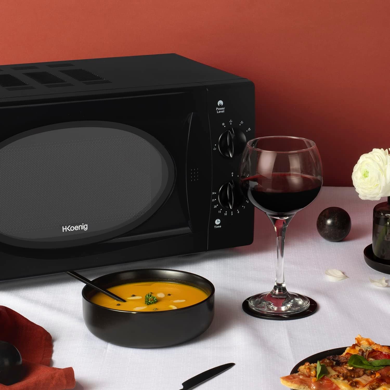 Micro-Ondes Compact 20L VIO6B Noir, Puissant 700W, Plateau Tournant 24,5Cm, Multifonction 5 Niveaux De Chauffe Et Fonction Décongélation, Minuterie Jusqu'À 30Min, Rapide, Plan De Travail