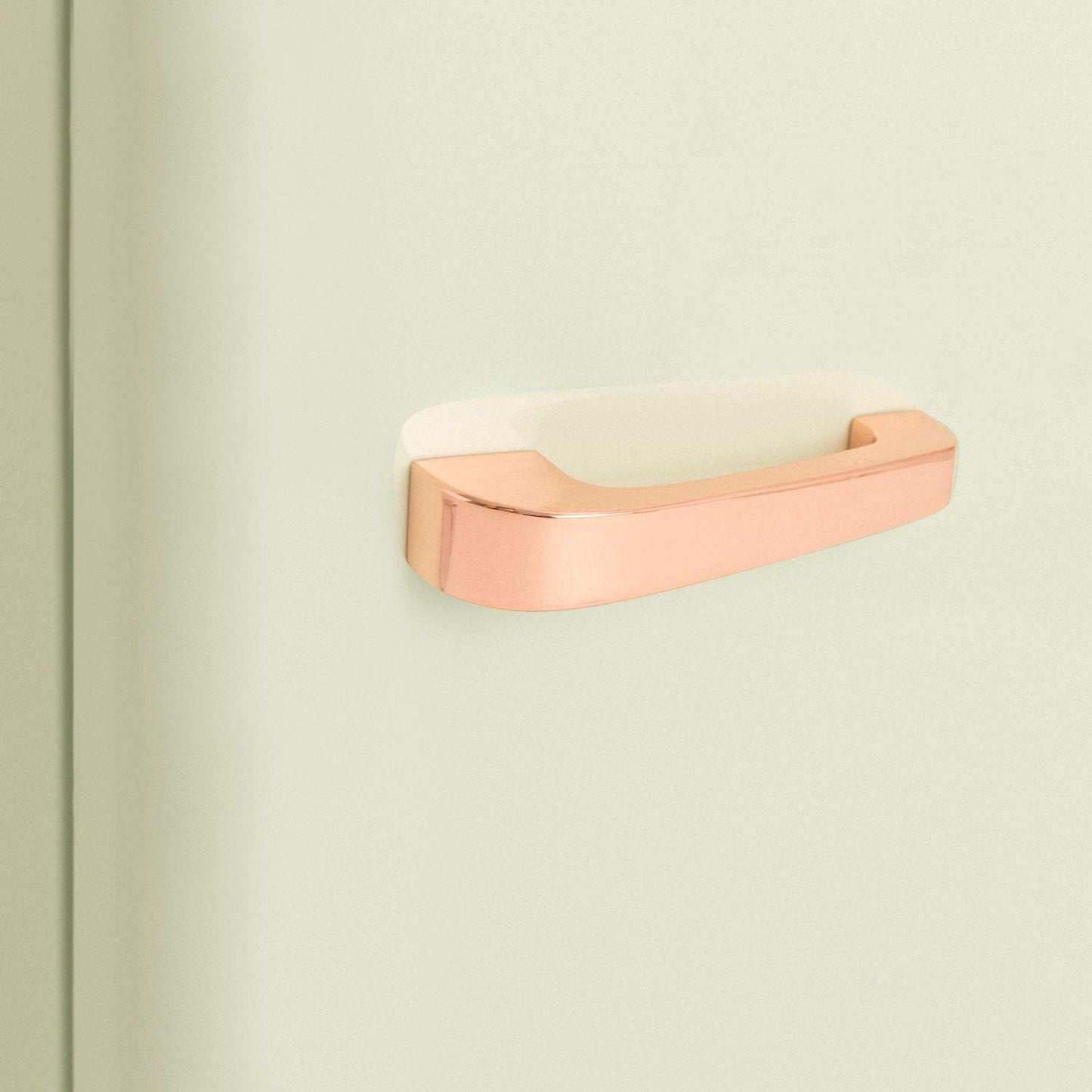 / RETRO FRIDGE 83.5 ROSE Gold/Réfrigérateur Vert Avec Poignée or Rose/Pratique Et Fonctionnel, Matériaux Résistants
